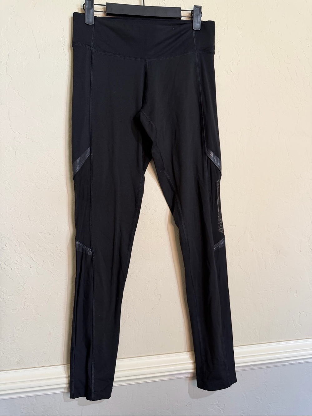 PINK Victoria's Secret Black Ultimate High-Rise Leggings